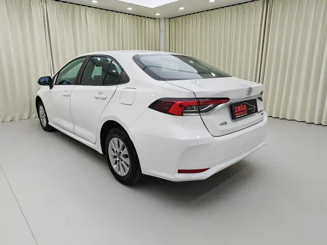 Toyota Corolla — Фото автомобиля 4