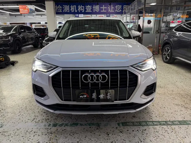 Audi Q3 — Фото автомобиля 2
