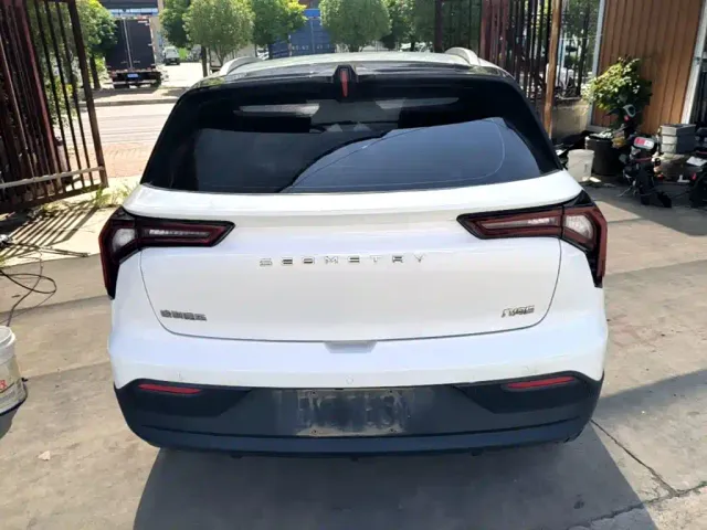 Geely Geometry E Firefly — Фото автомобиля 5