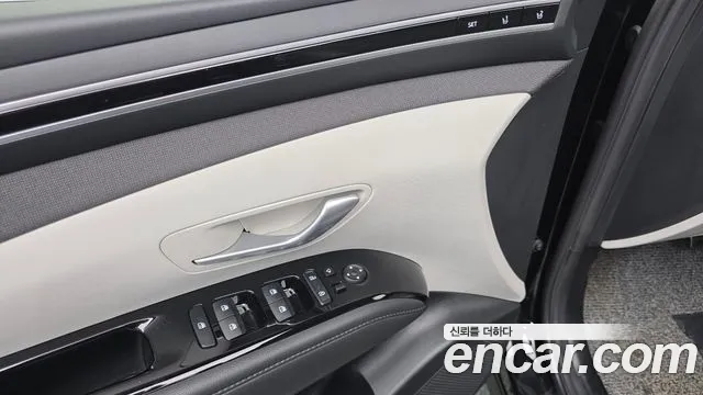 Hyundai Tucson Tucson (NX4) Дизель 2.0 4WD — Фото автомобиля 12
