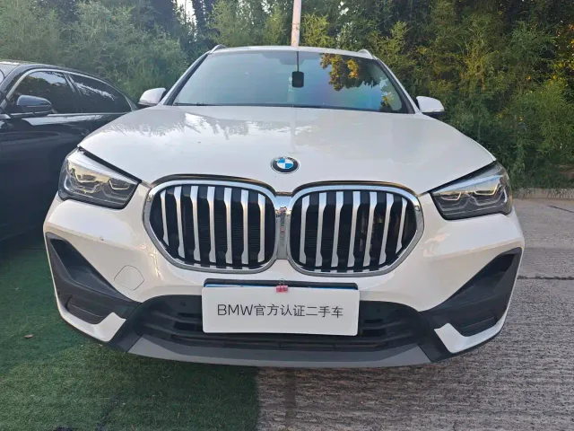 BMW X1 — Фото автомобиля 2