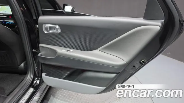 Hyundai Ioniq 6 — Фото автомобиля 14
