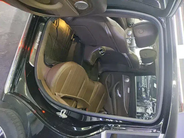Mercedes-Benz E-Class — Фото автомобиля 8