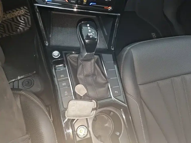 Volkswagen Passat — Фото автомобиля 13