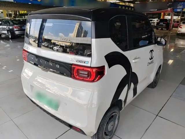 Wuling Hongguang Mini EV — Фото автомобиля 6