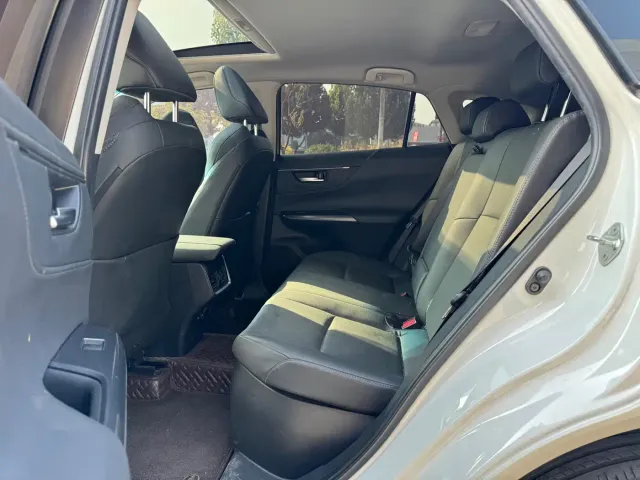 Toyota Venza — Фото автомобиля 11