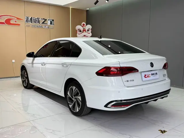 Volkswagen Bora — Фото автомобиля 11
