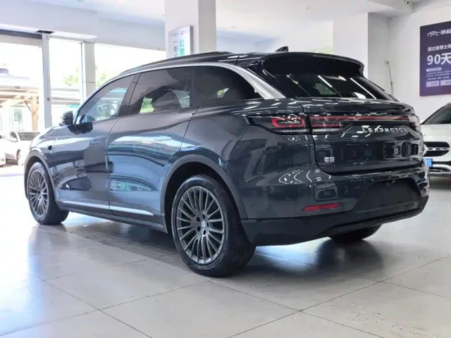Leapmotor C11 — Фото автомобиля 18