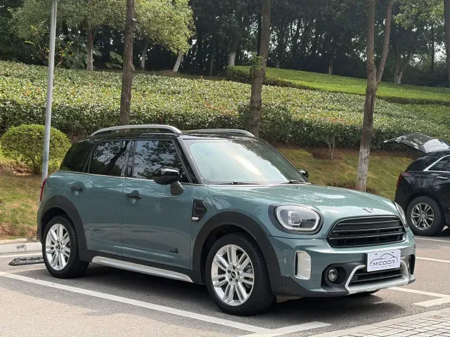 MINI Countryman — Фото автомобиля 3