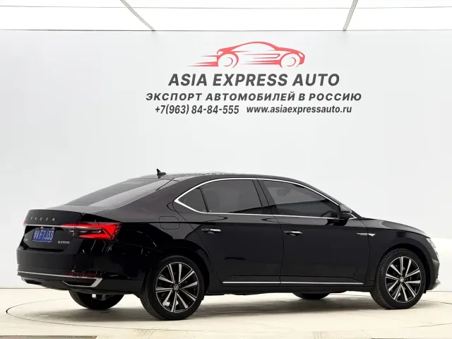 Skoda Superb — Фото автомобиля 4