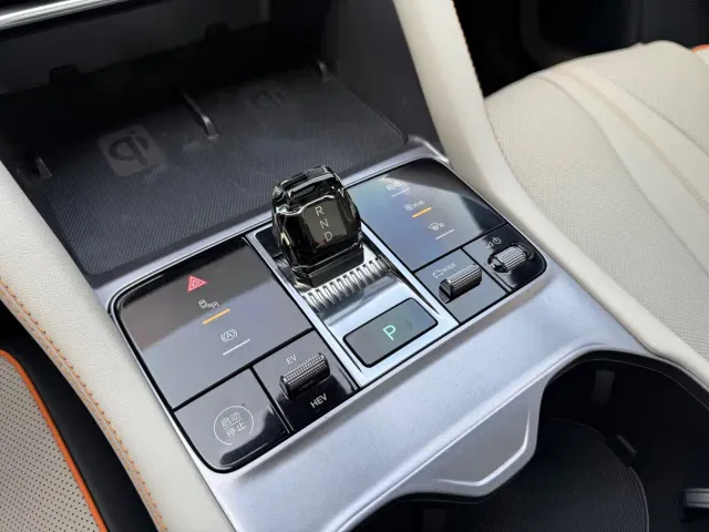 BYD Song PLUS — Фото автомобиля 14