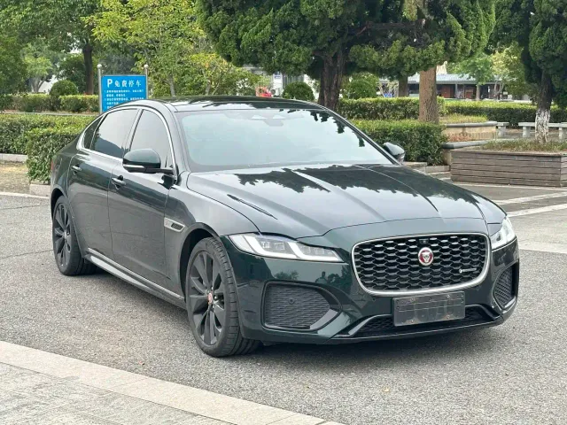 Jaguar XFL — Фото автомобиля 12