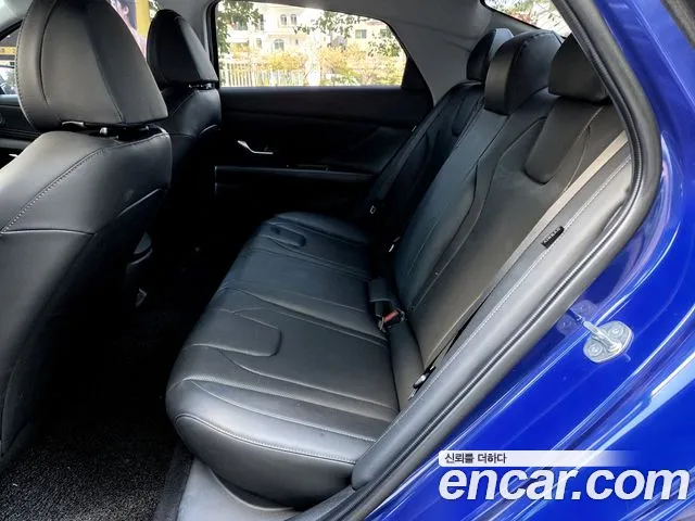 Hyundai Avante CN7 — Фото автомобиля 11