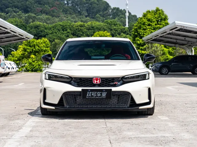 Honda Civic — Фото автомобиля 2
