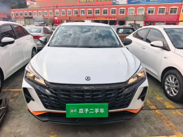 Dongfeng Yixuan — Фото автомобиля 2