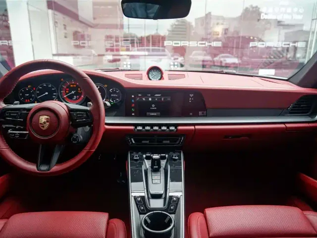 Porsche 911 — Фото автомобиля 8