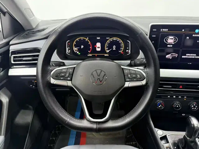Volkswagen Lavida — Фото автомобиля 10