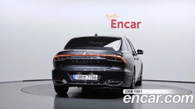 Hyundai Grandeur Новый Grandeur IG — Фото автомобиля 4