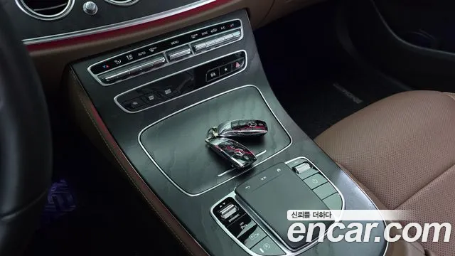 Mercedes-Benz E-Class W213 — Фото автомобиля 26