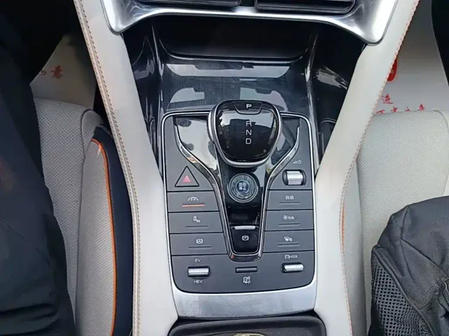 BYD Song PLUS — Фото автомобиля 13