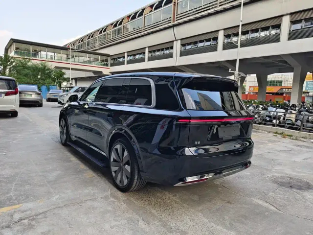Li Auto L9 — Фото автомобиля 8