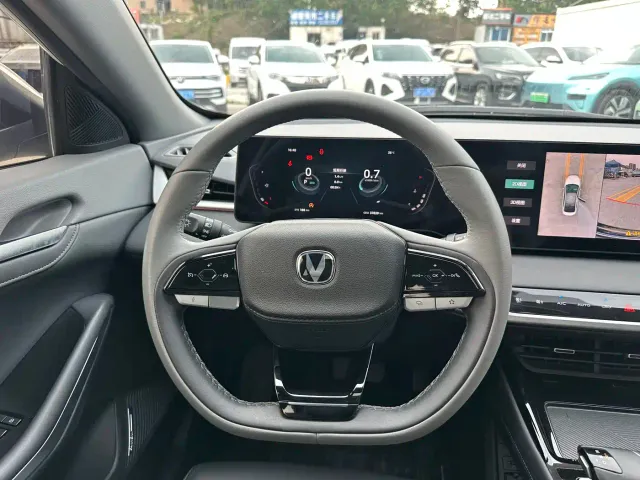Changan Raeton Plus — Фото автомобиля 15