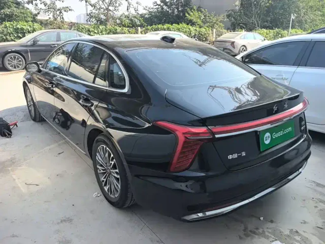 Hongqi H5 — Фото автомобиля 22