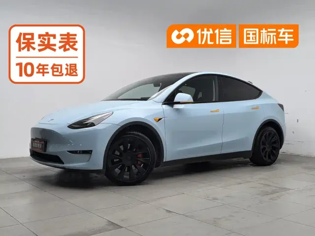Фотография автомобиля — Tesla Model Y
