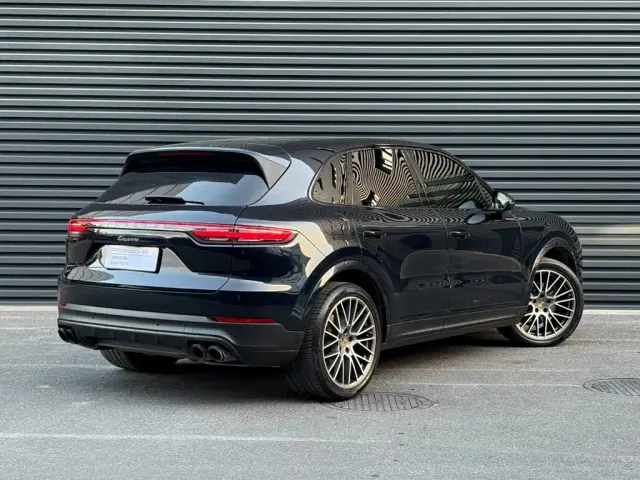 Porsche Cayenne — Фото автомобиля 6