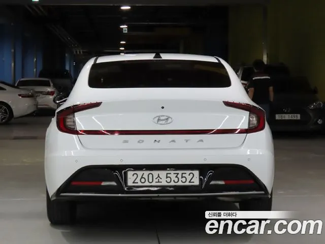 Hyundai Sonata — Фото автомобиля 3