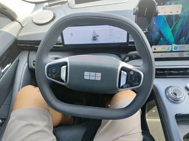 Geely Galaxy E5 — Фото автомобиля 10