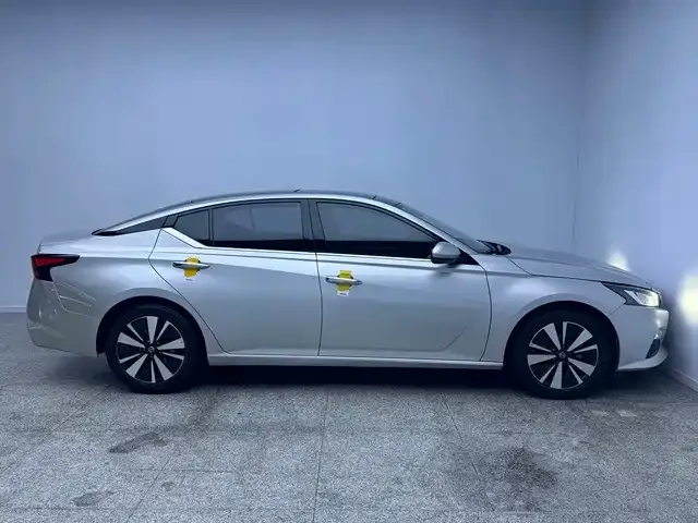 Nissan Teana — Фото автомобиля 13