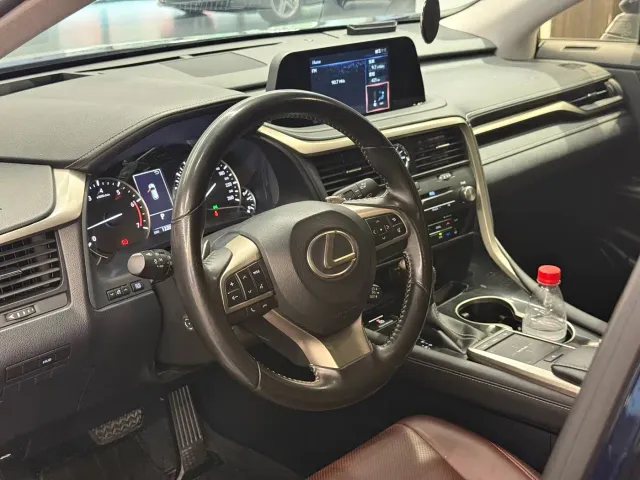 Lexus RX — Фото автомобиля 5