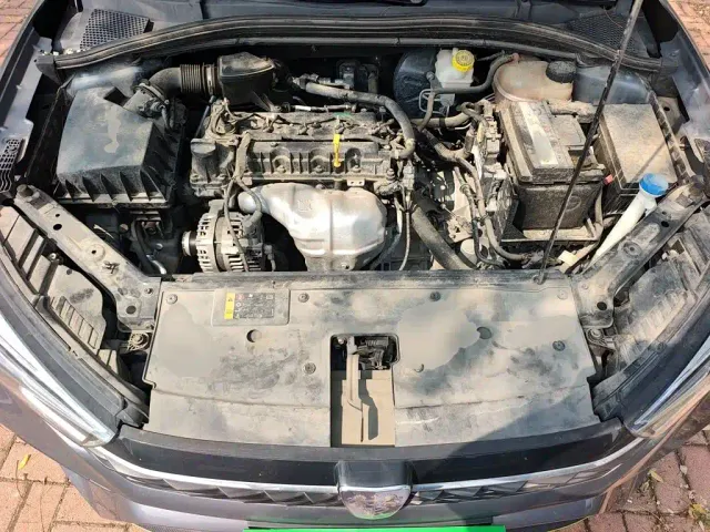 Roewe i5 — Фото автомобиля 21