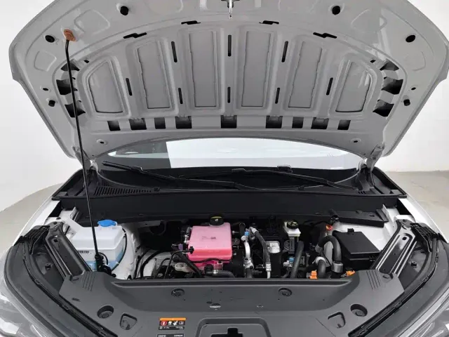 Geely Galaxy E5 — Фото автомобиля 6