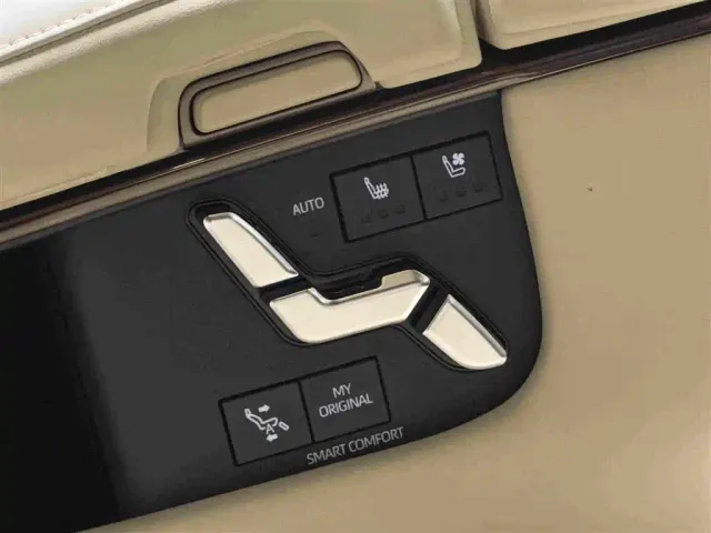 Toyota Vellfire — Фото автомобиля 14