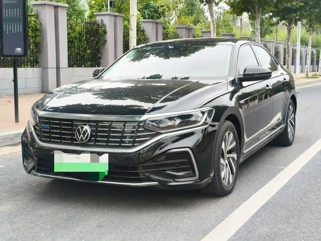Фотография автомобиля — Volkswagen Passat