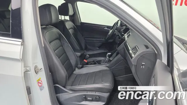 Volkswagen Tiguan 2nd Gen — Фото автомобиля 11
