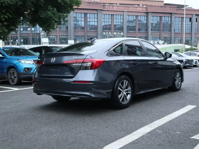 Honda Civic — Фото автомобиля 5
