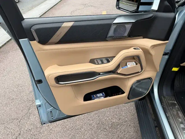 BYD FangChengBao Leopard 8 — Фото автомобиля 6