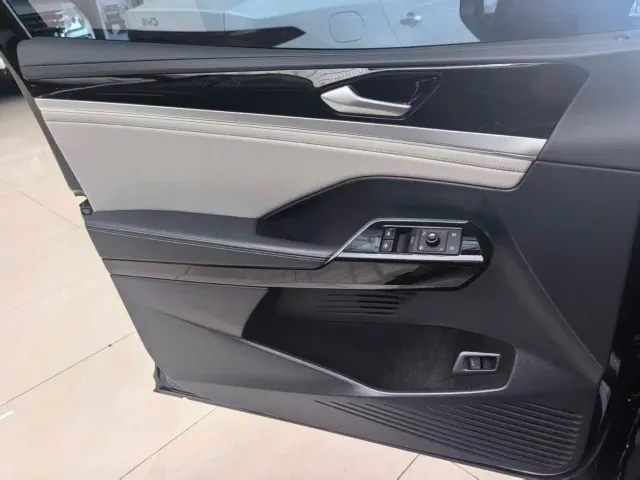 Volkswagen ID.6 Crozz — Фото автомобиля 22