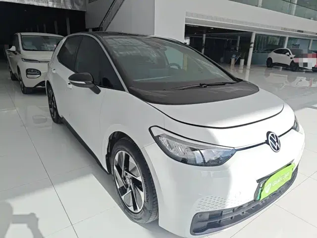 Volkswagen ID.3 — Фото автомобиля 3