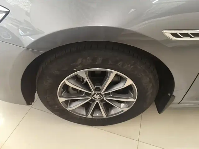 BYD Qin PLUS — Фото автомобиля 22