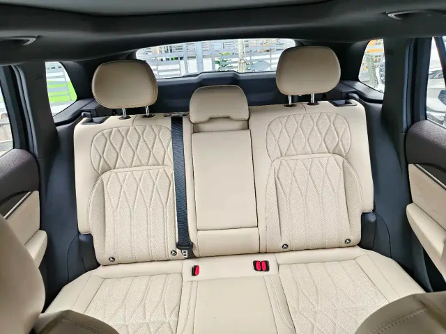 Geely Xingyue L — Фото автомобиля 12