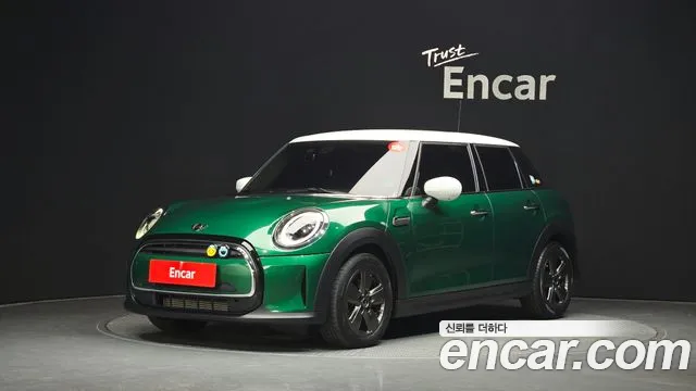 Фотография автомобиля — MINI Cooper