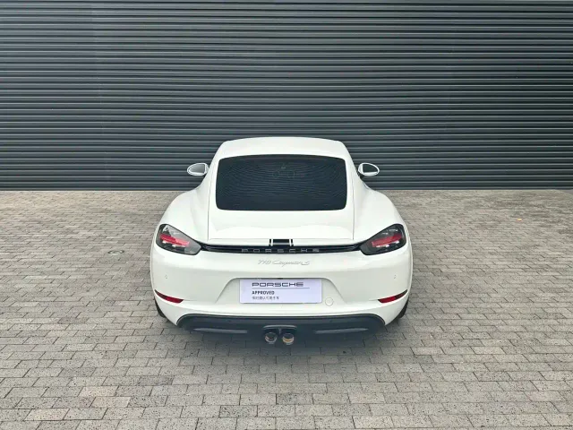 Porsche 718 — Фото автомобиля 9