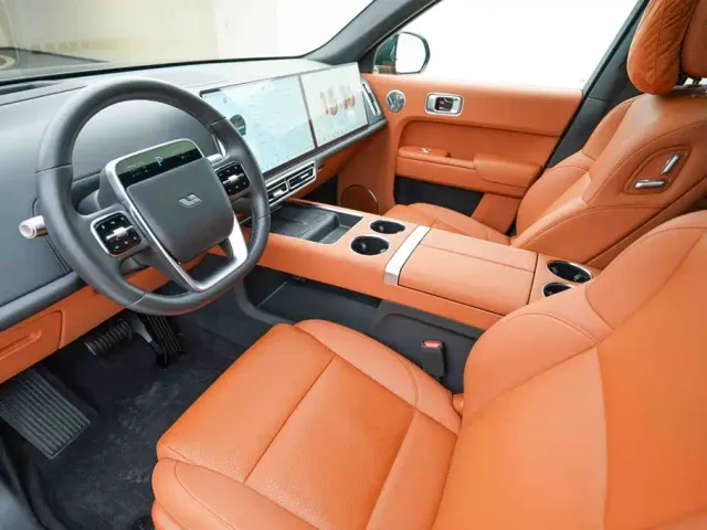 Li Auto L9 — Фото автомобиля 9