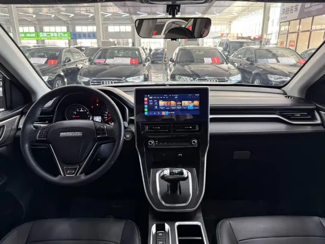 Haval M6 — Фото автомобиля 5