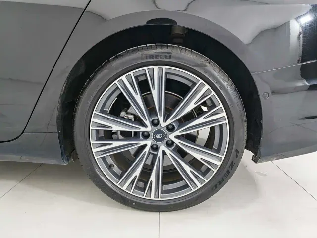 Audi A6L — Фото автомобиля 18