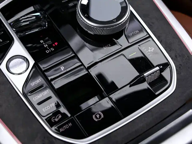 BMW X7 — Фото автомобиля 10